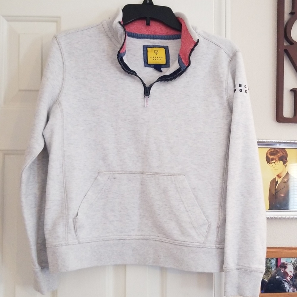 Prince & Fox Pull Over